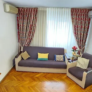 Atlas Romana De Lux , Bucarest Romania